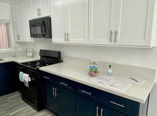 19248 Parthenia St #107, Northridge, CA 91324