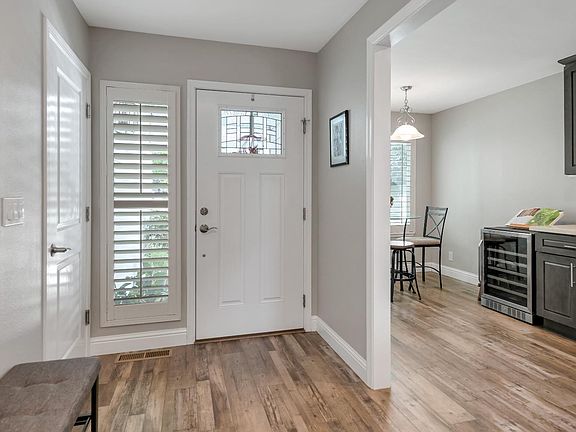 5th image of 639 Crocus Drive