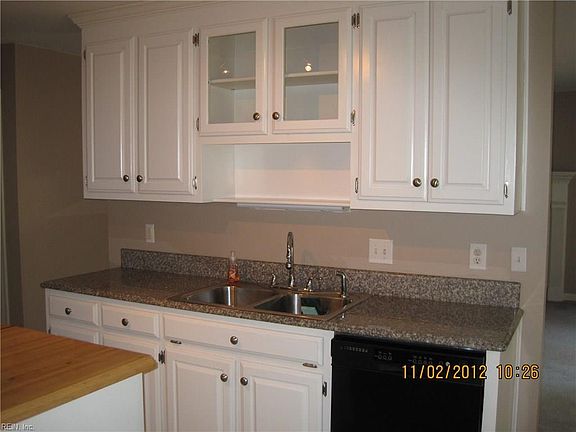 5th image of 404 Harborview Ln