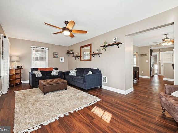 5th image of 123 Manheim Ave