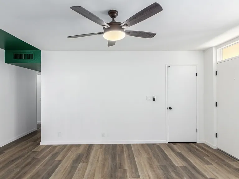 6540 N Central Ave — Photo 20