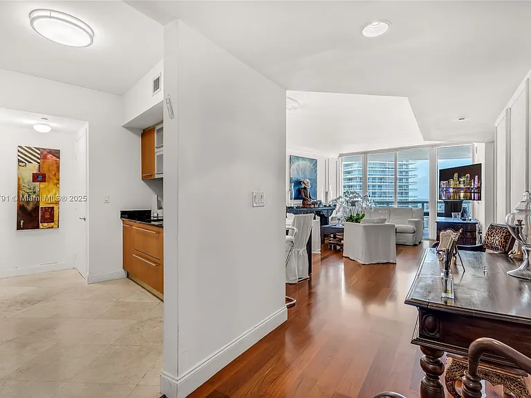 400 Alton Rd #2409 — Photo 11