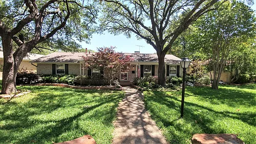 13434 Spring Grove Ave Photo 1