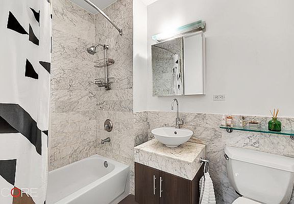 5th image of 82 Beaver St APT 507
