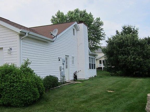 2nd image of 4120 W Briar Gate Dr