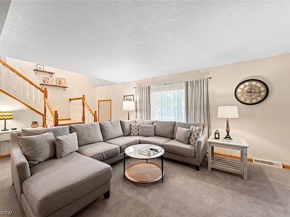 5th image of 6290 Tall Oaks Dr