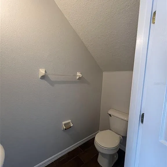 572 Cresting Oak Cir #19 — Photo 11