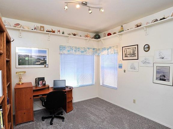 5th image of 1151 S Paperflower Ave