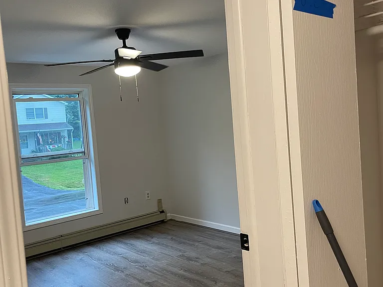 95 Downey Dr — Photo 15