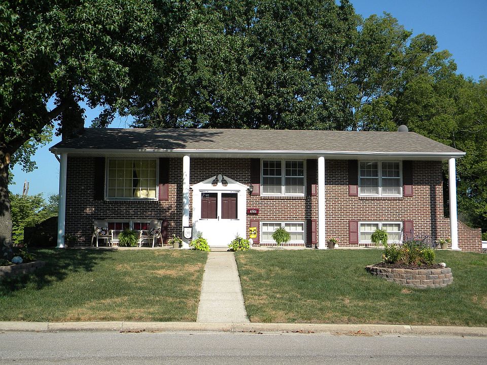 1st image of 300 Belair Dr