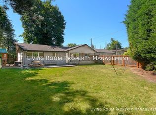 6601 SW Canyon Dr, Portland, OR