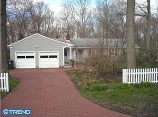 37 S Homestead Dr, Yardley, PA 19067