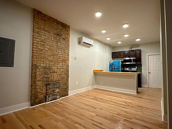 3rd image of 68 E McMicken Ave #10