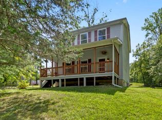 2015 Aquetong Rd, New Hope, PA 18938