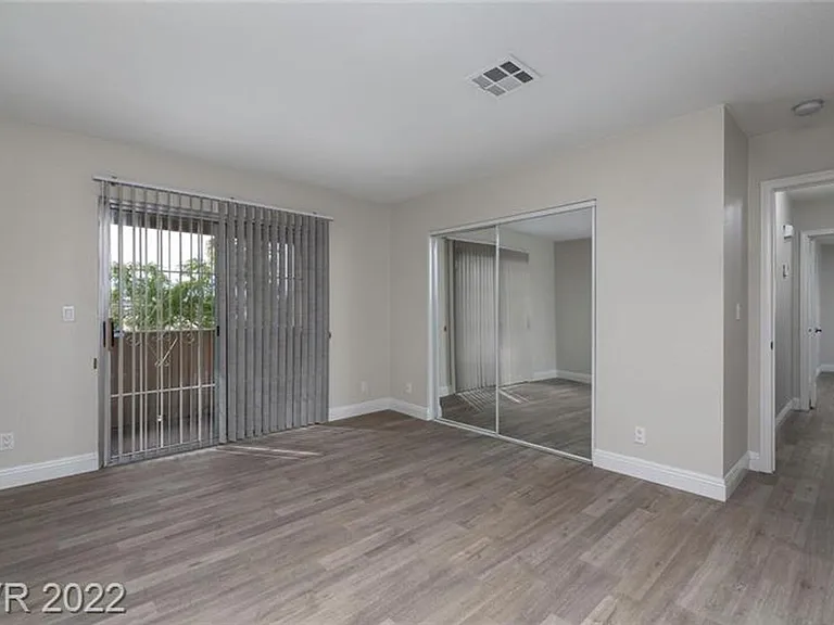 1814 N Decatur Blvd #202 — Photo 9
