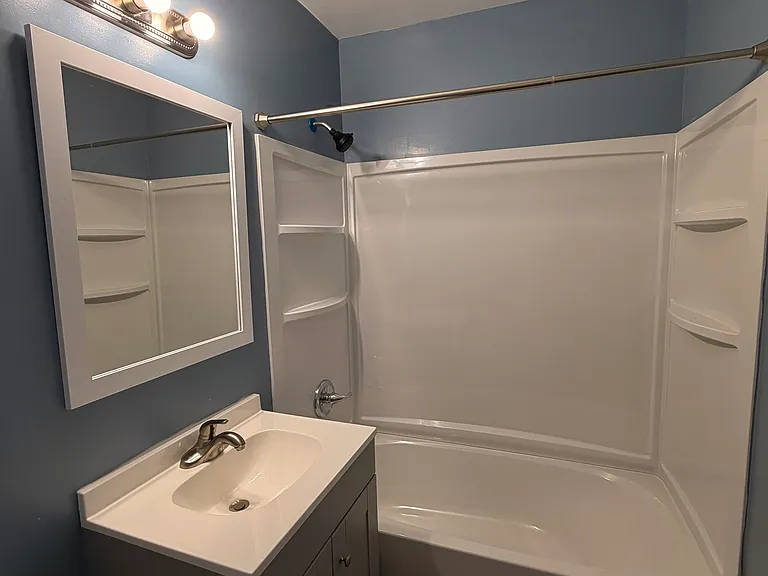 330 Allen Dr — Photo 5