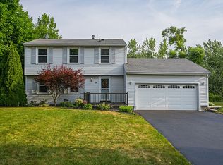 34 Blackwell Ln, Henrietta, NY 14467
