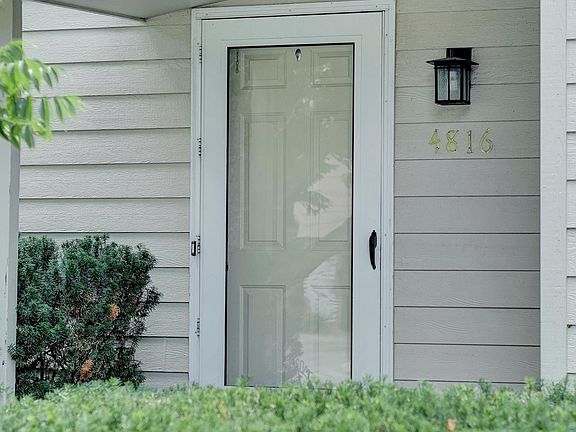 4th image of 4816 Goldenrod Ln