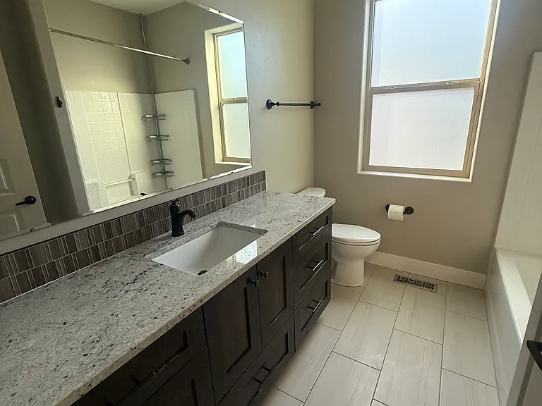 Bathroom2