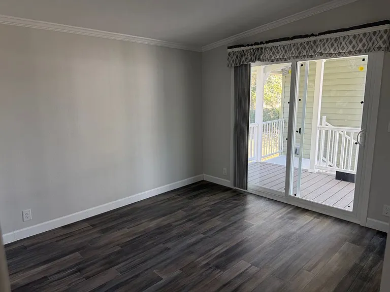 160 4th St W #160 — Photo 9