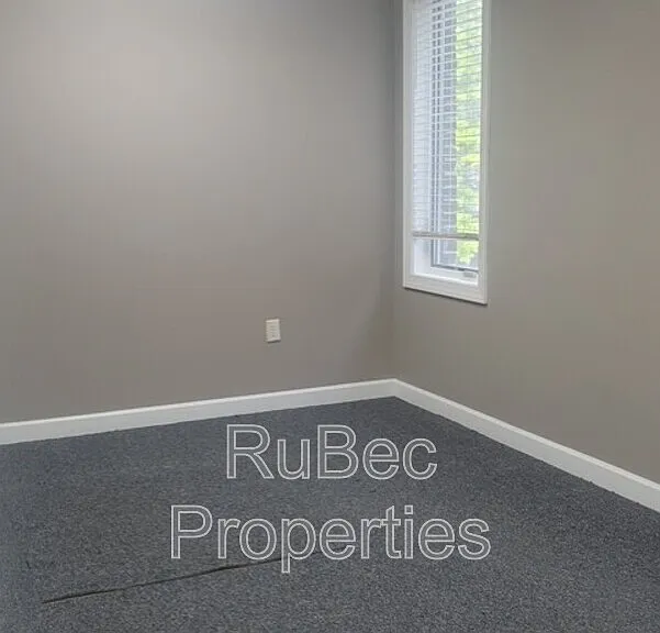 1931 J N Pease Pl #202 — Photo 18