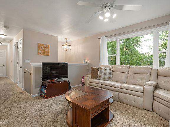 3rd image of 353 Dorset Ct