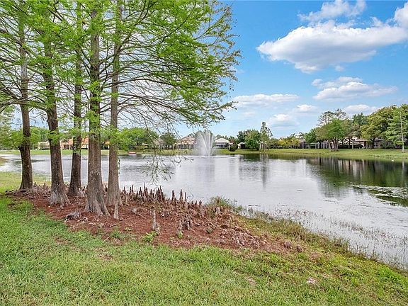 5th image of 4206 Willow Bay Dr