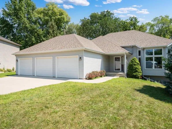1241 Baird Ln NE, Rochester, MN 55906