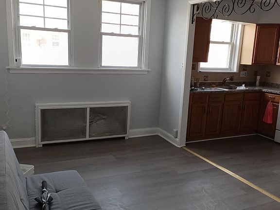 5th image of 1419 Robbins Ave