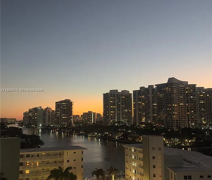 3161 S Ocean Dr #1109 — Photo 2