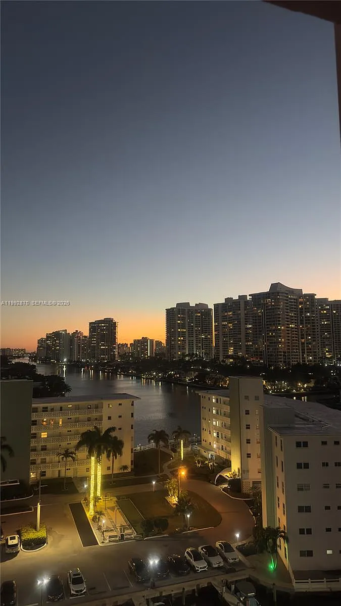 Building Photo - 3161 S Ocean Dr #1109
