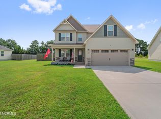 222 Holly Grove Ct E, Jacksonville, NC 28540