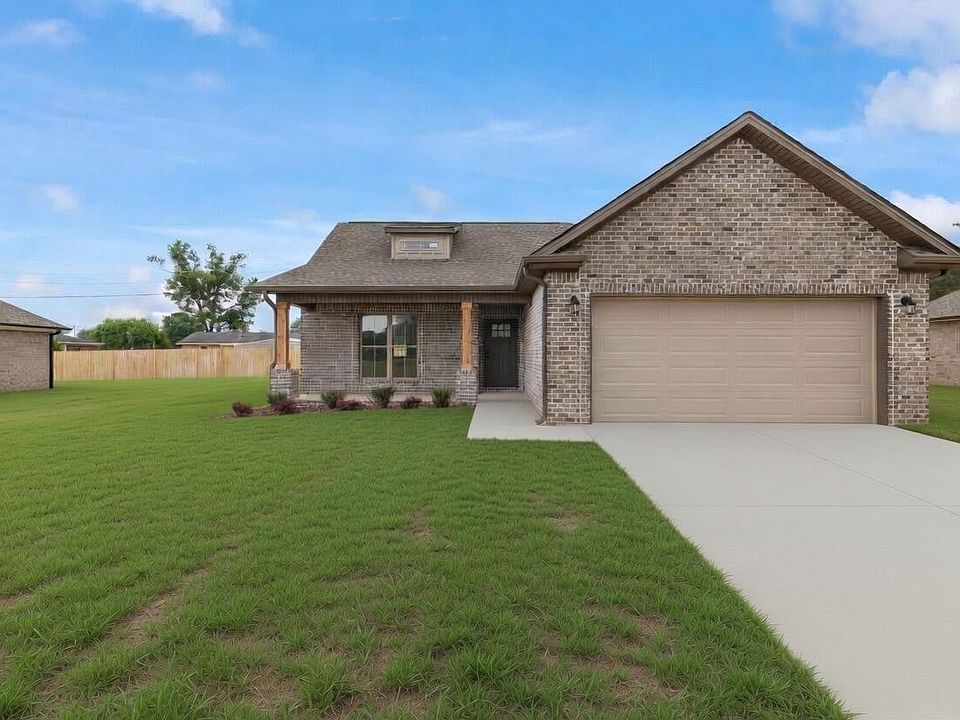 1st image of 335 Knight Dr