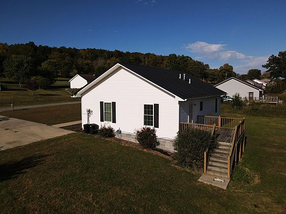 4th image of 275 Rain Lily Dr