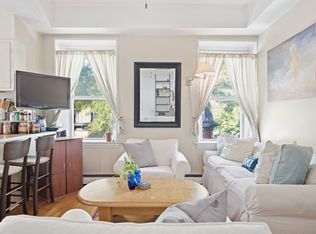 515 E 6th St #3A, Boston, MA 02127