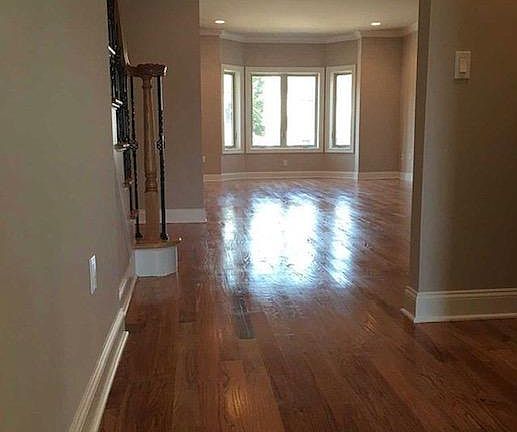 5th image of 548 Kearney Ave