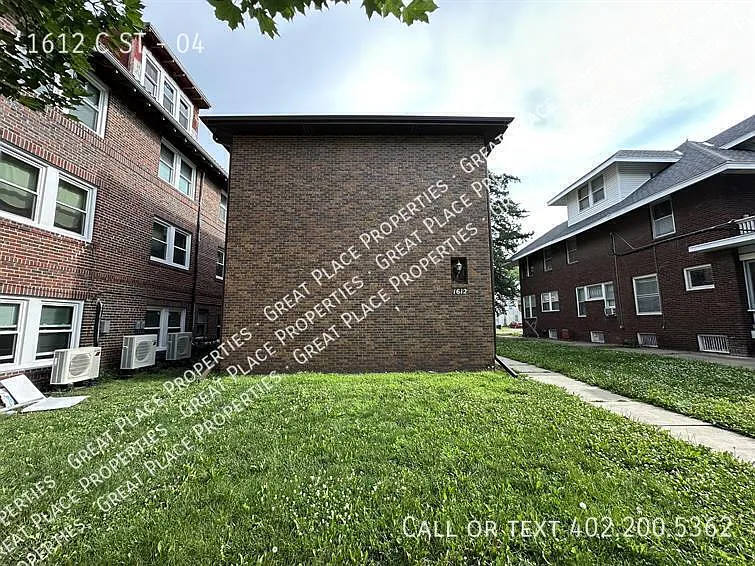 1612 C St #4 — Photo 8