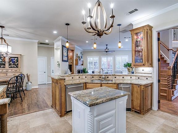 4th image of 808 Windmere Ct