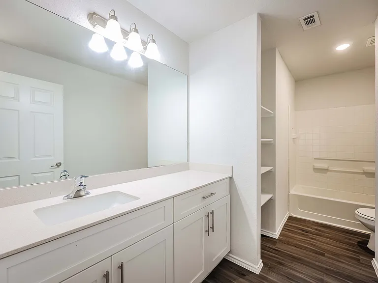 7610 Cypress Vine — Photo 28