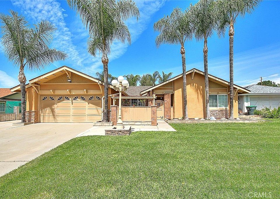 1st image of 25672 Carrol Ct