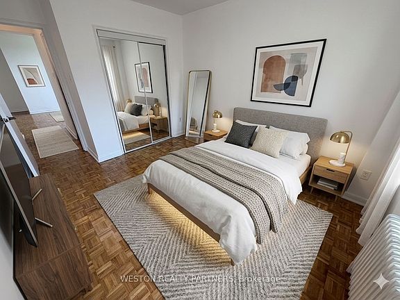 5th image of 88 Wellesley St E #708