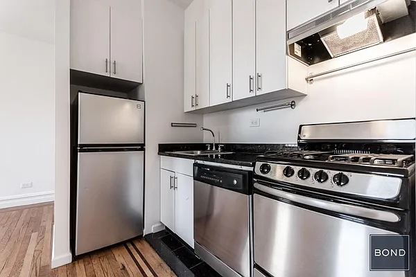 Rented by Bond New York | media 6