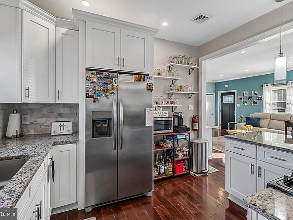 5th image of 502 Mount Laurel Rd
