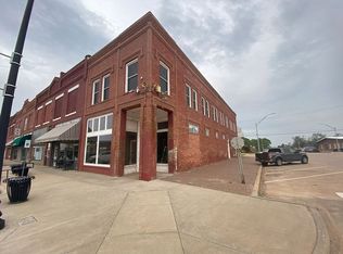 101 E Cherokee St, Medford, OK 73759