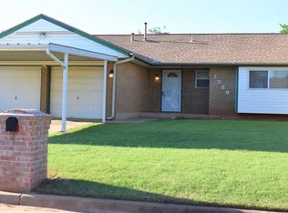 1029 Kings Rd, Moore, OK 73160