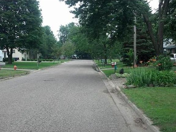 3rd image of 6940 Meese Dr