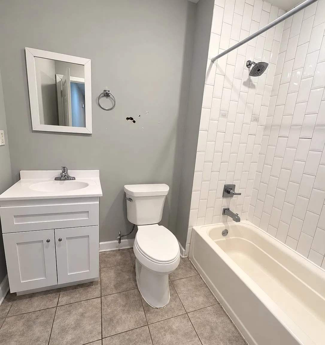 1 bed, $1,718 — Photo 3