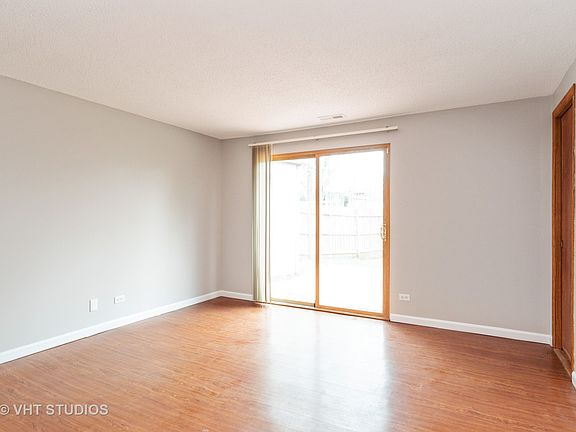 4th image of 915 Camden Ln