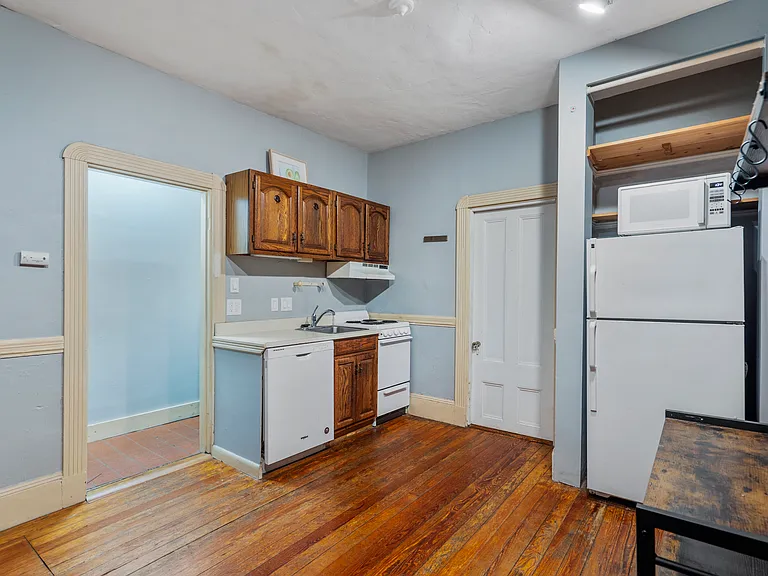 99.5 Myrtle St #1 — Photo 4