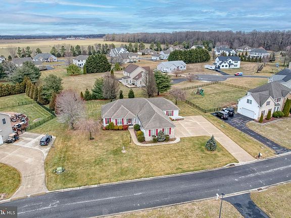 5th image of 143 Rockland Dr